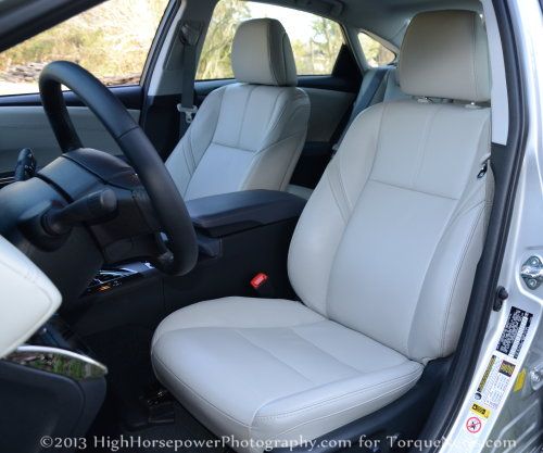 The front seats of the 2013 Toyota Avalon XLE Premium | Torque News